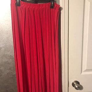 Hot pink pleated skirt